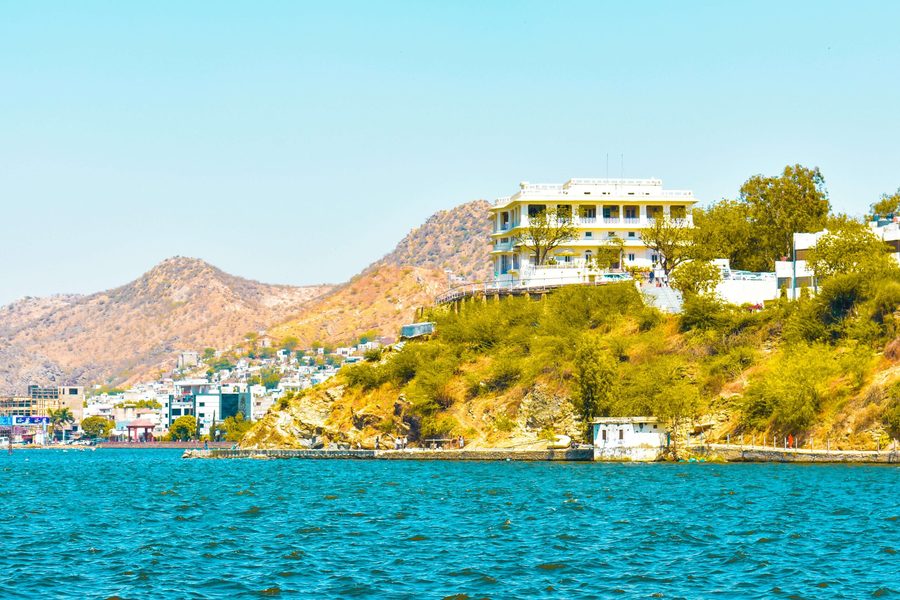 Ana Sagar Lake in Ajmer, Rajasthan, with the historic Daulat Bagh pavilion overlooking the turquoise water